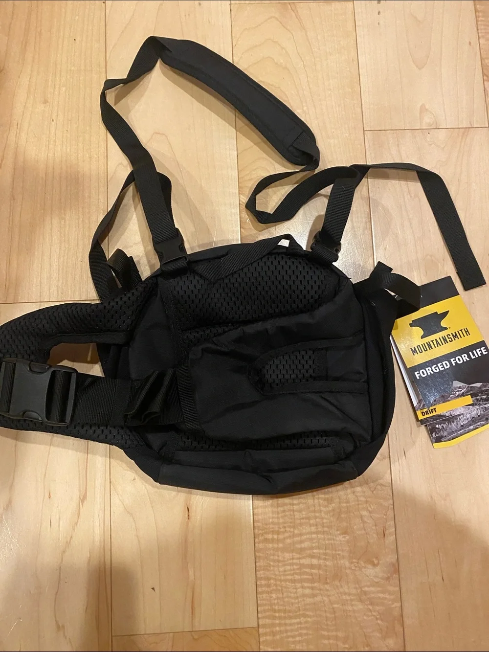 Drift Black Men's Crossbody Pack